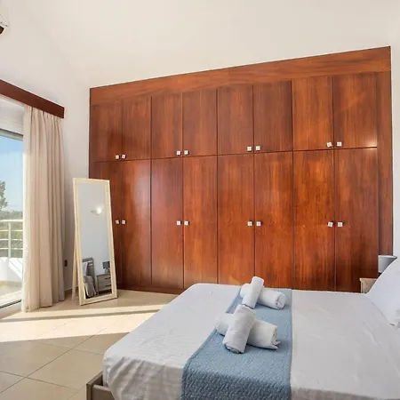 Summer Dream Villa *